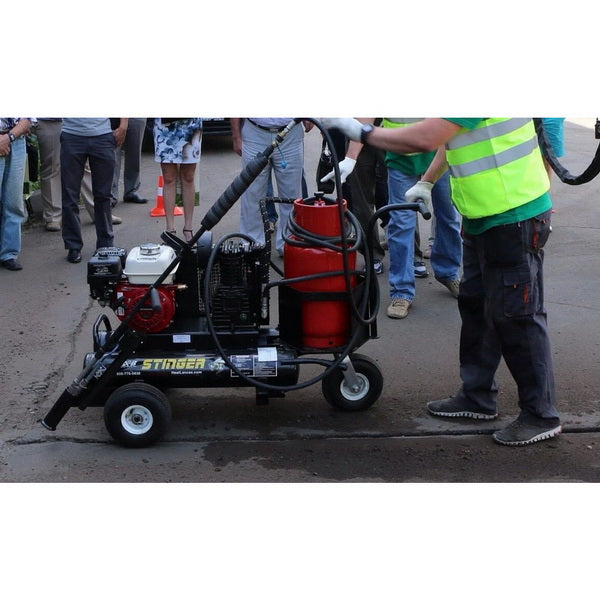 Stinger Asphalt Crack Cleaning Lance side view